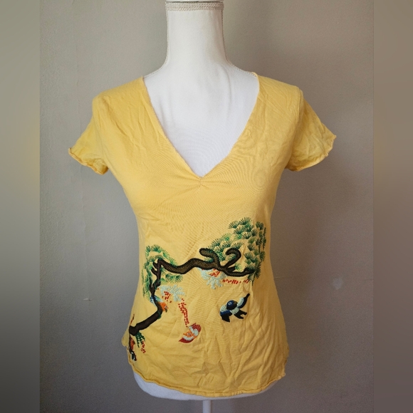 Roxie B Tops - Yellow V-Neck Embroidered Women's Tee